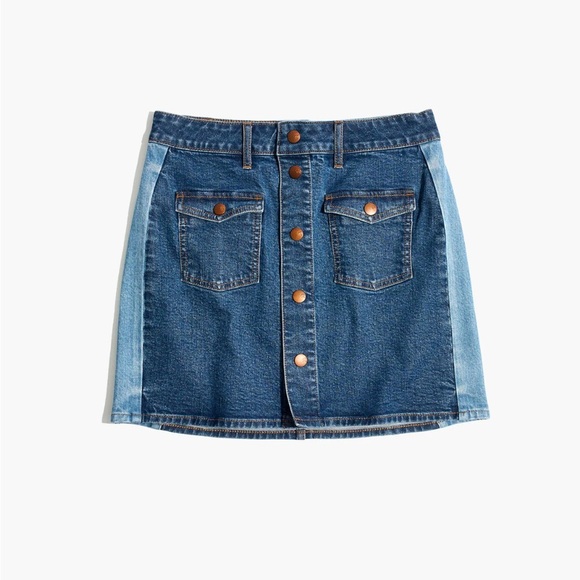 Madewell Dresses & Skirts - Madewell Stretch Denim Straight Mini Skirt Snap Button Closure Women’s Size 29
